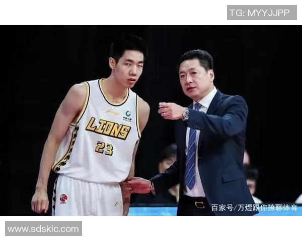 深圳篮球队的比赛节奏分析与战术调整对球队表现的影响探讨